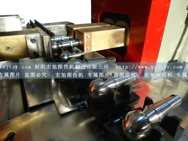 產(chǎn)品名稱：球頭銷專用熒光磁粉探傷機(jī)
產(chǎn)品型號(hào)：HCDG-2000
產(chǎn)品規(guī)格：熒光、二工位流水線
